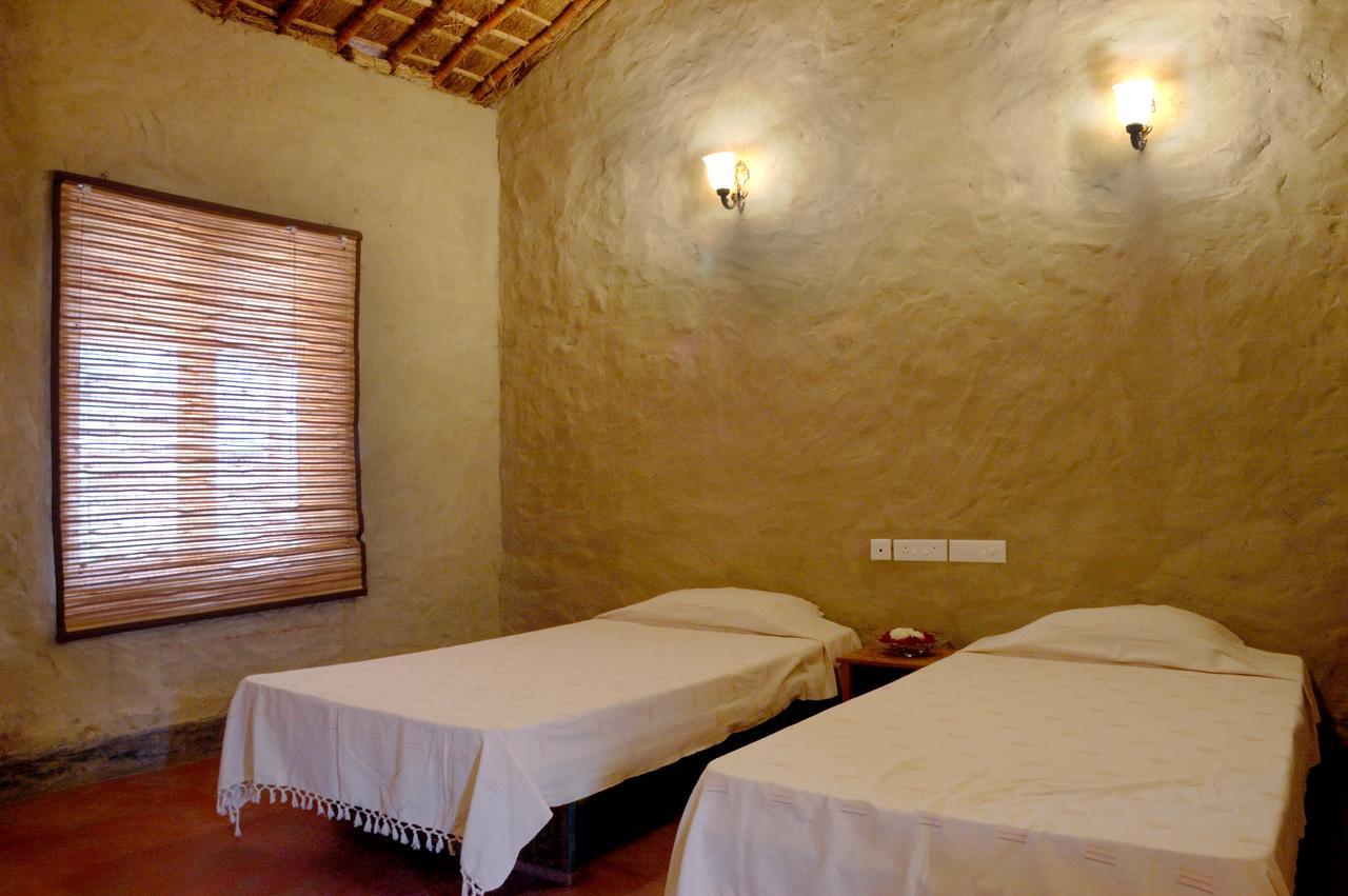 Dr. Sudha'S Ayurveda Hotel Muzaffarnagar Exterior foto