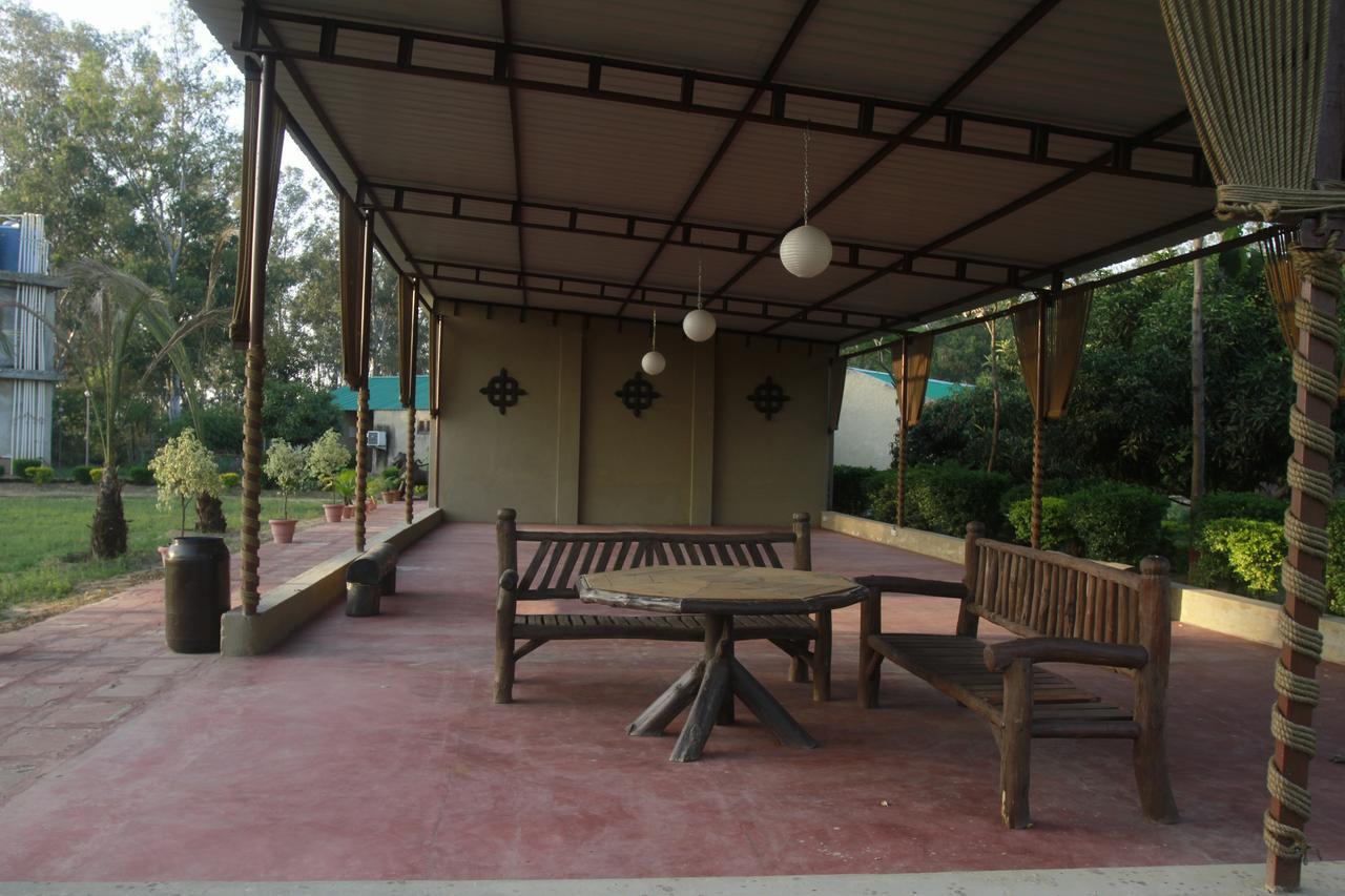 Dr. Sudha'S Ayurveda Hotel Muzaffarnagar Exterior foto